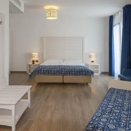 Hotel Regent's 4*