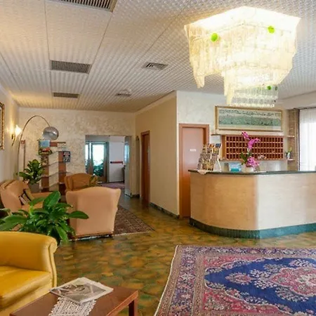 Regent's 4*